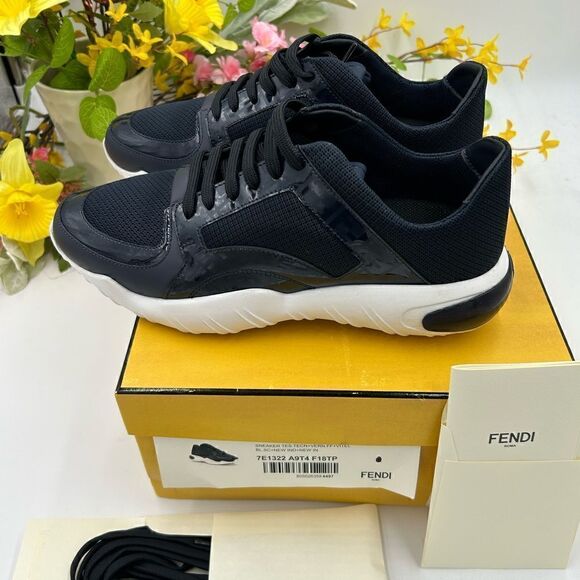 Men's  Fendi unisex chunky Limited edition sneakers, size 7 fits 9 women’s - Picture 9 of 9